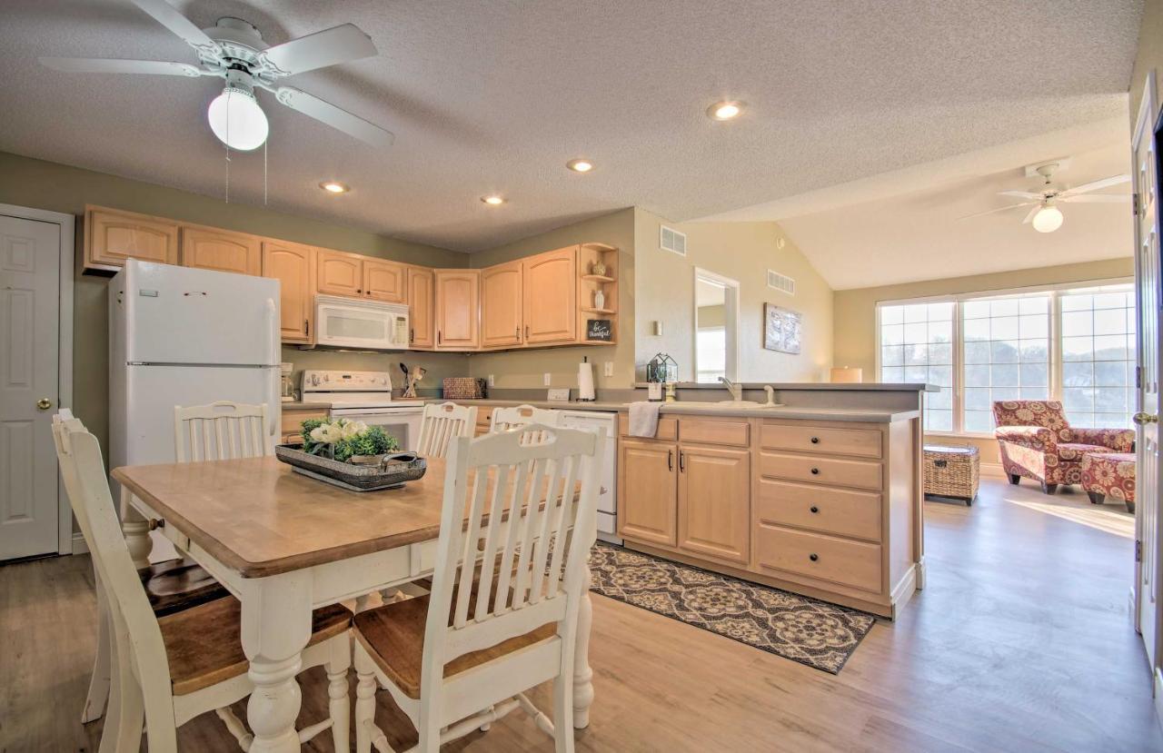 Waterfront Townhome With Private Dock And Lake Views Ozarks-See Exterior foto